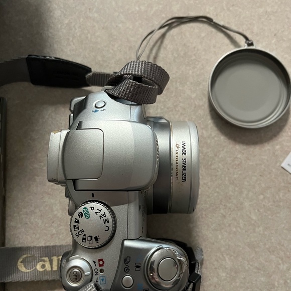 CANON POWERSHOT S2 IS 5.0MP DIGITAL CAMERA - TESTED WORKS Read Description - Picture 4 of 11